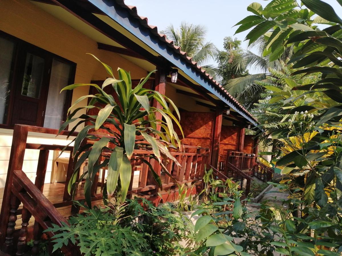 Sayyaphone Guesthouse Thakho Exterior photo